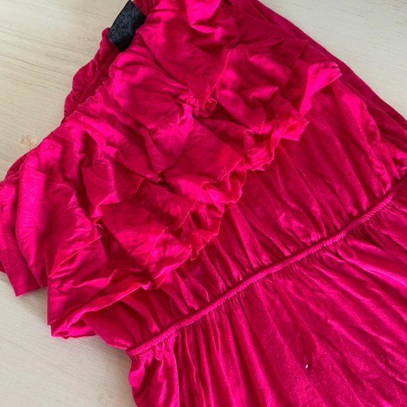 ๐ Host Pick ๐ Womenโs Daytrip One-Shoulder Dress - Picture 5 of 7